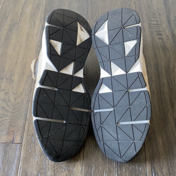 Under Armour Forge Sneaker - Picture 8 of 8